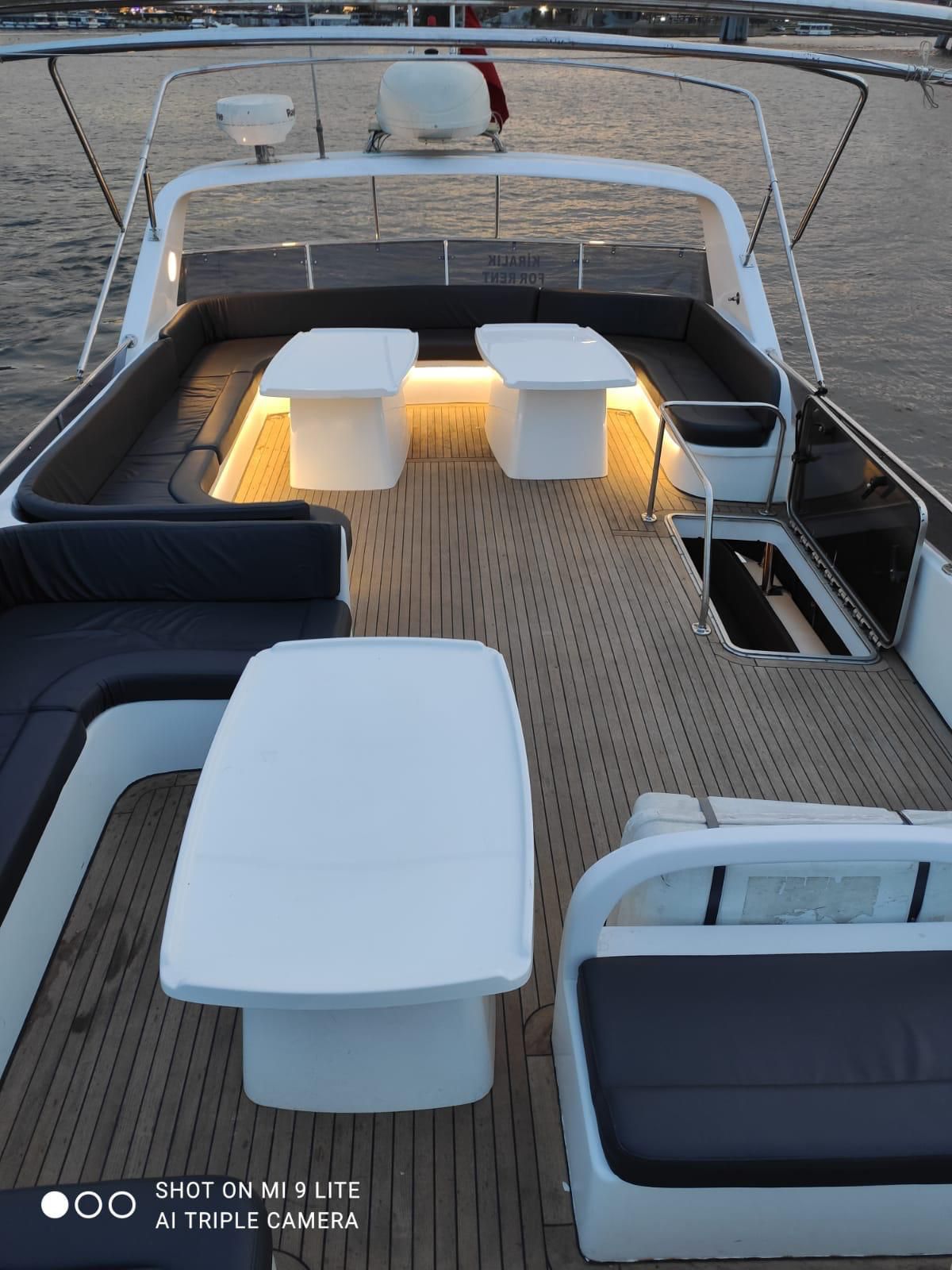 Yate a motor privado de 18m en karakoy, Istanbul &mdash; 2