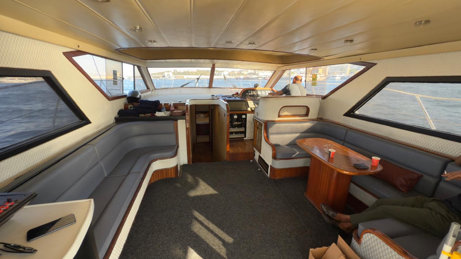 Yate a motor privado de 18m en karakoy, Istanbul &mdash; 5
