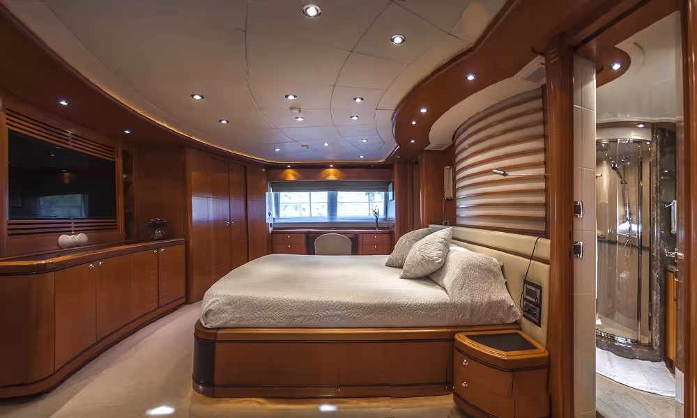 Bodrum Superyacht 12 Guests 2 Cabins &mdash; 4
