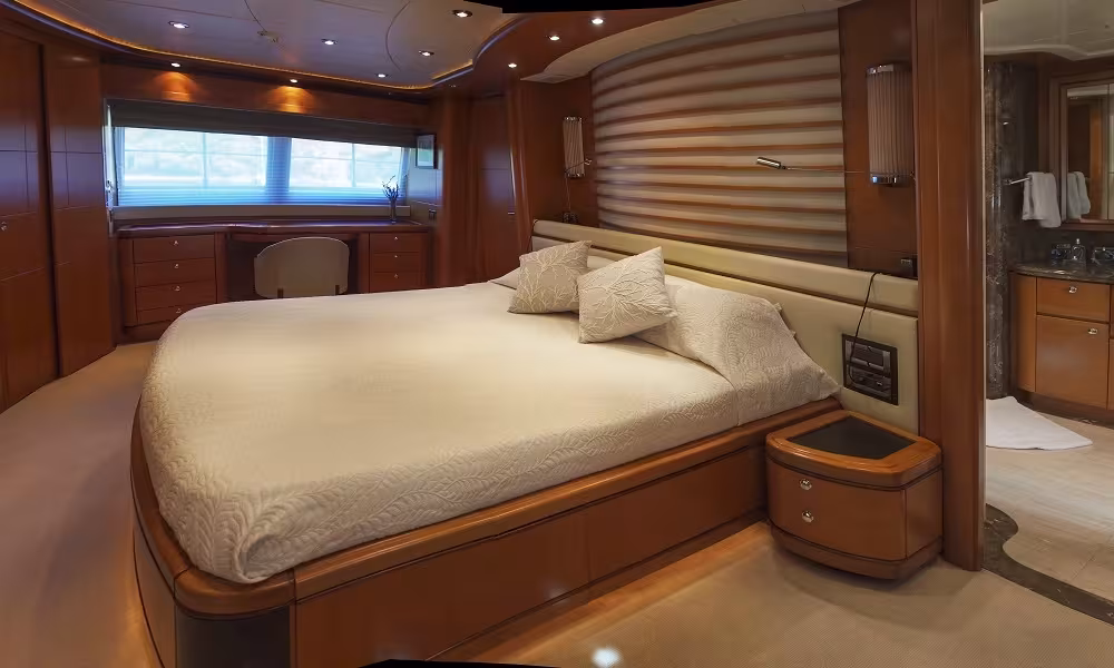 Bodrum Superyacht 12 Guests 2 Cabins &mdash; 3