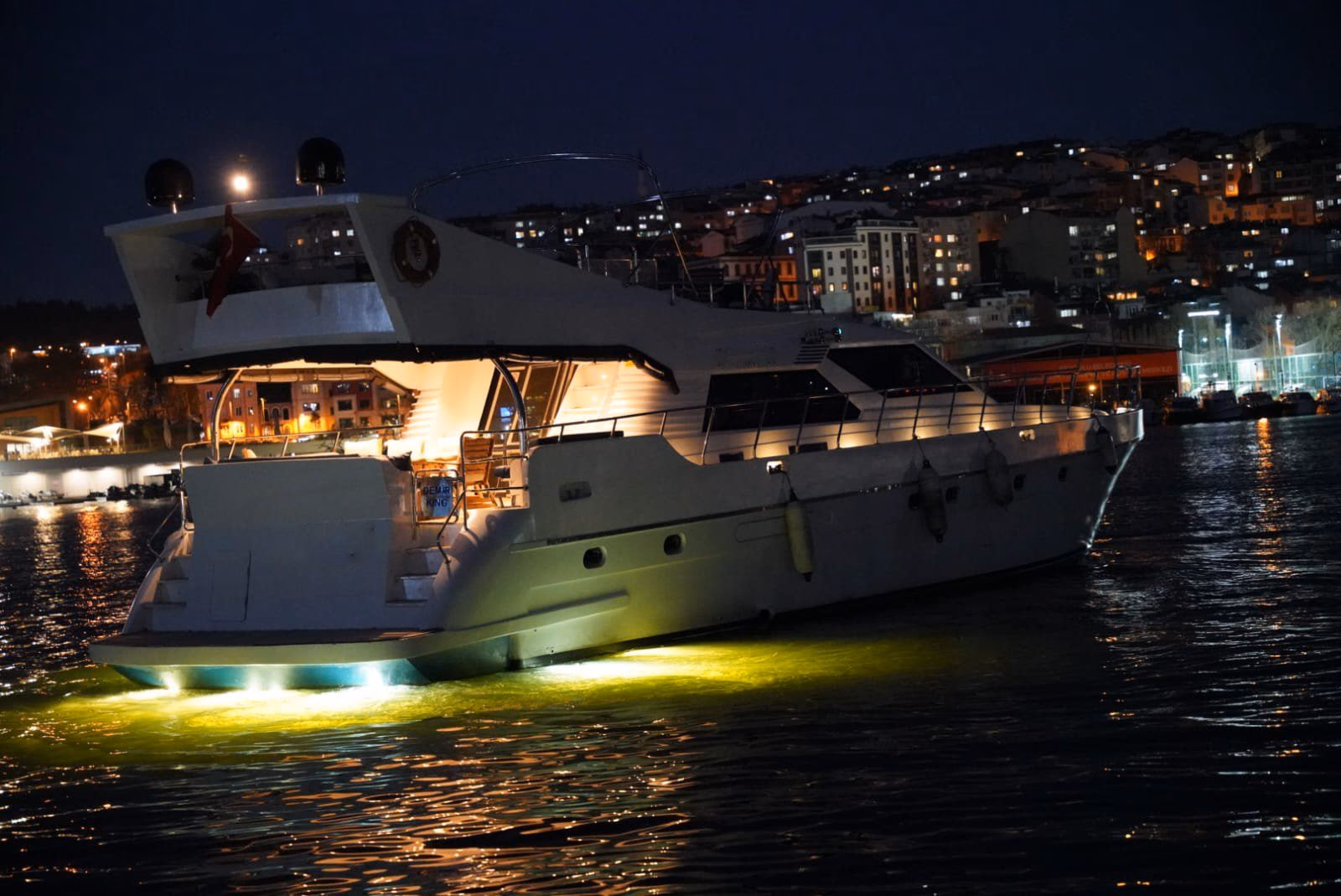 Private 24m Motor Yacht in Ayvansaray, Istanbul photo 4