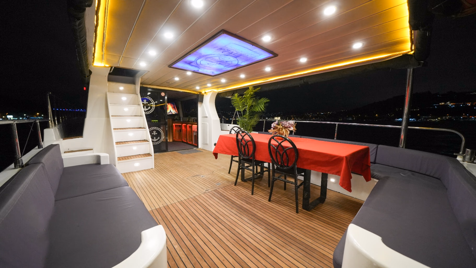 Private 24m Motor Yacht in Karakoy, Istanbul photo 5