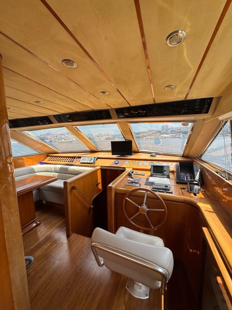 Falcon 26m Motor Yacht &mdash; 5