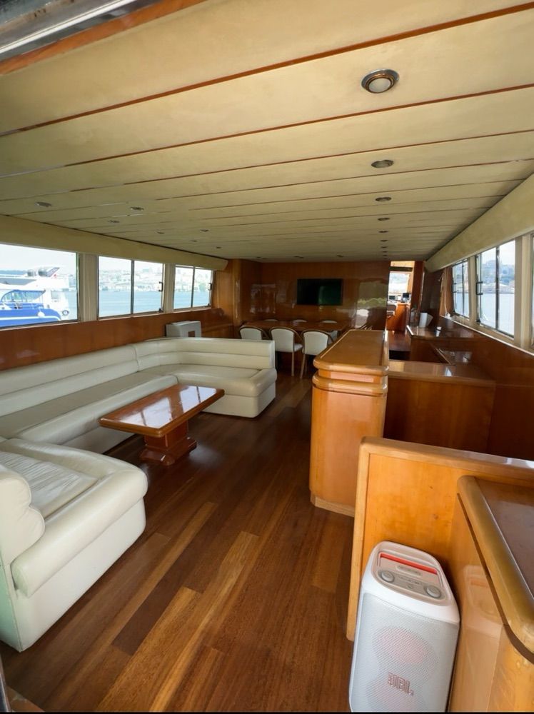 Falcon 26m Motor Yacht &mdash; 6