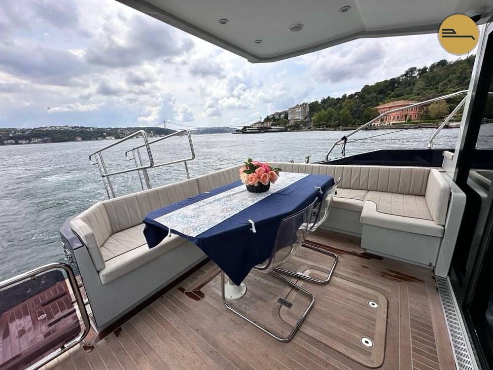 Custom 14m Motor Yacht &mdash; 3