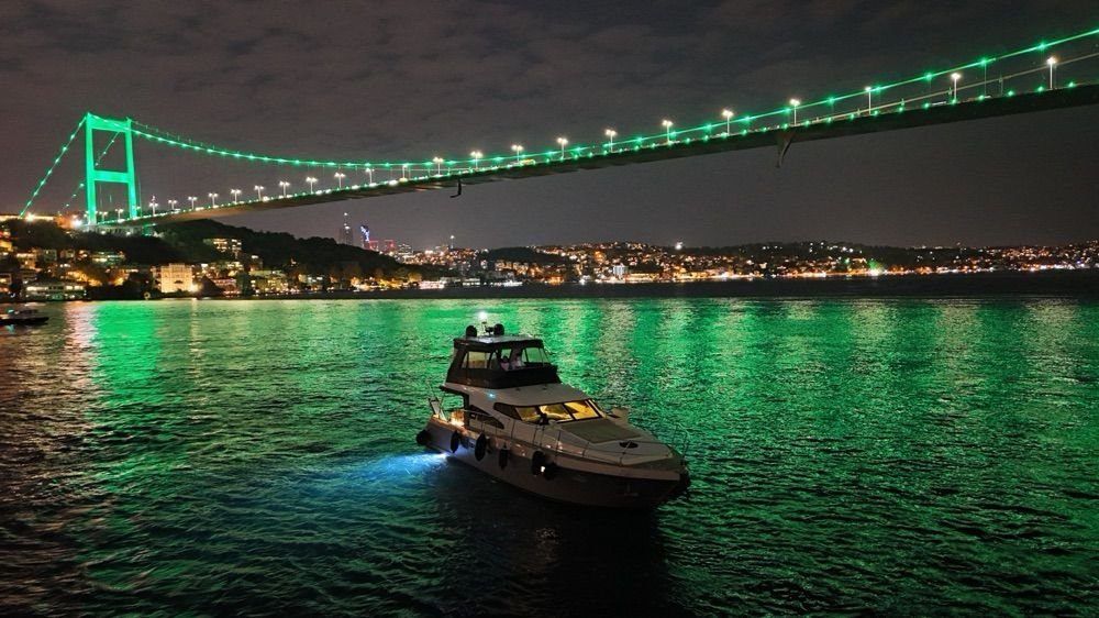 Custom 16m Motor Yacht &mdash; 5