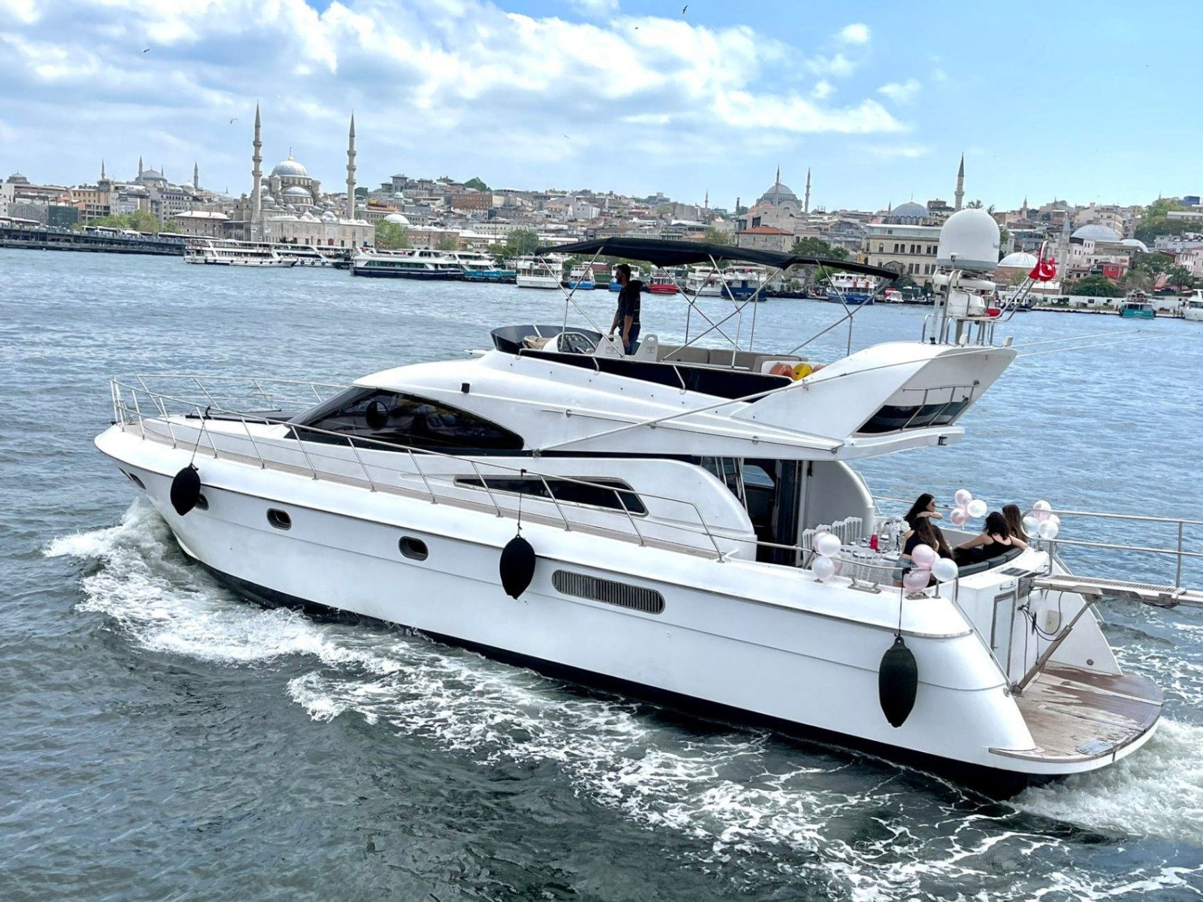 Custom 19m Motor Yacht &mdash; 6
