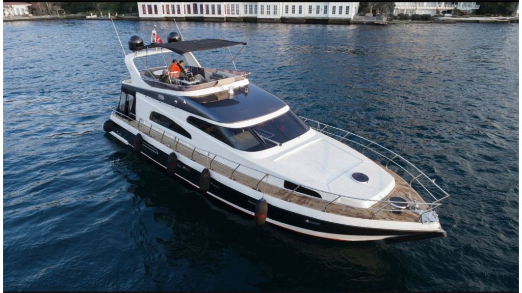 Yate a motor privado de 19m en Istanbul &mdash; 4