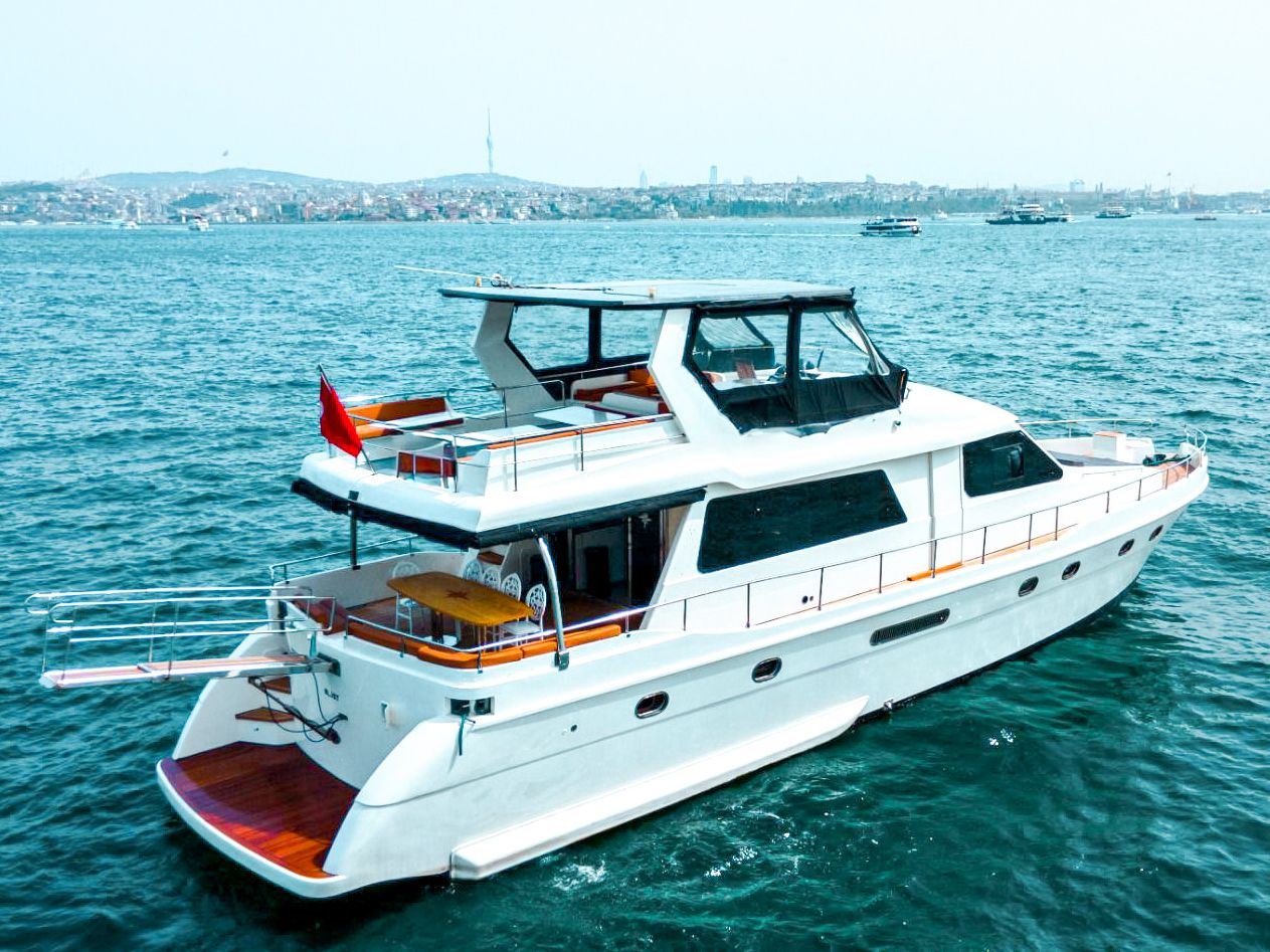 Yate a motor privado de 22m en Istanbul &mdash; 5