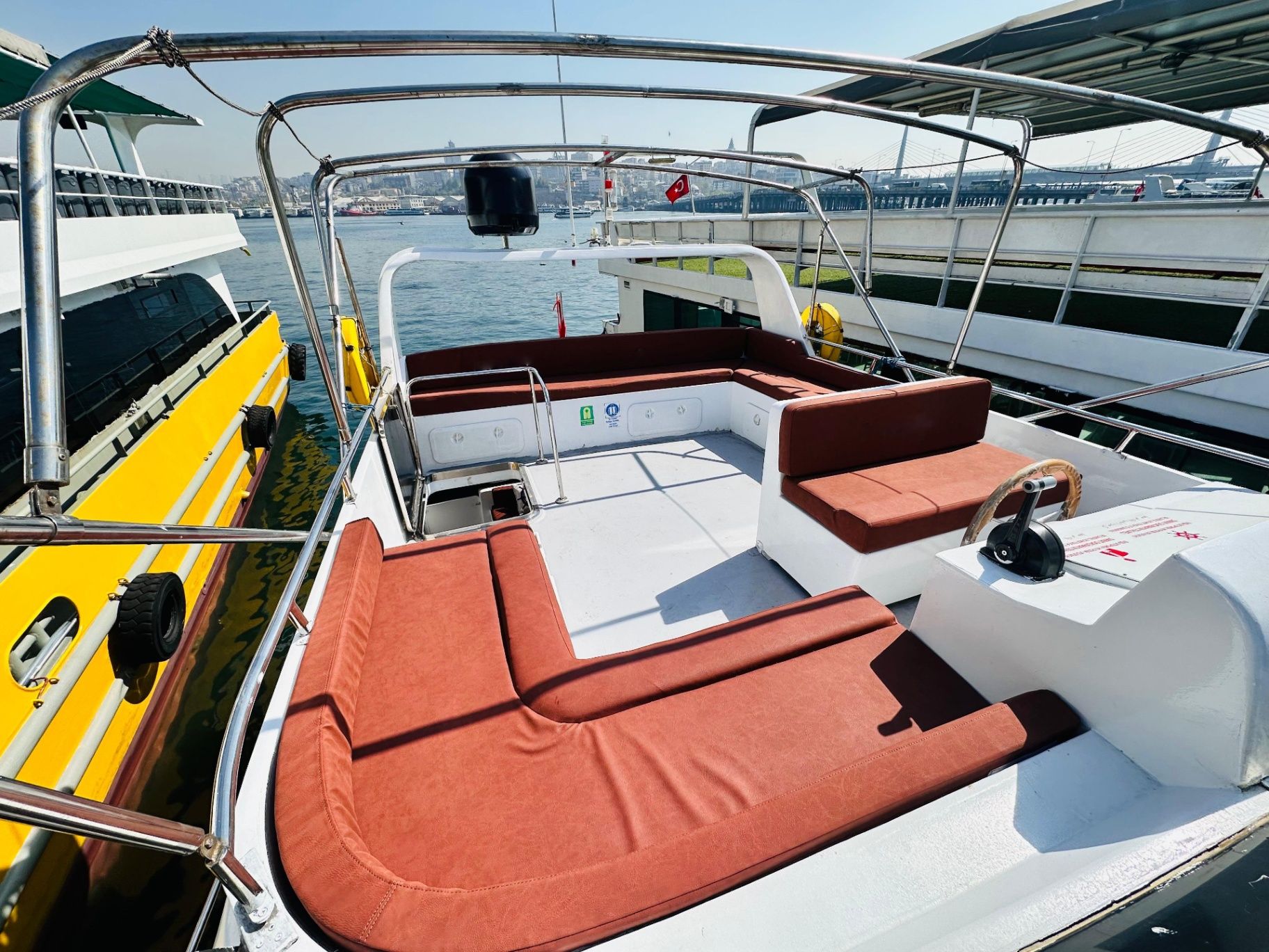Custom made 17m Motor Yacht - 197 &mdash; 5