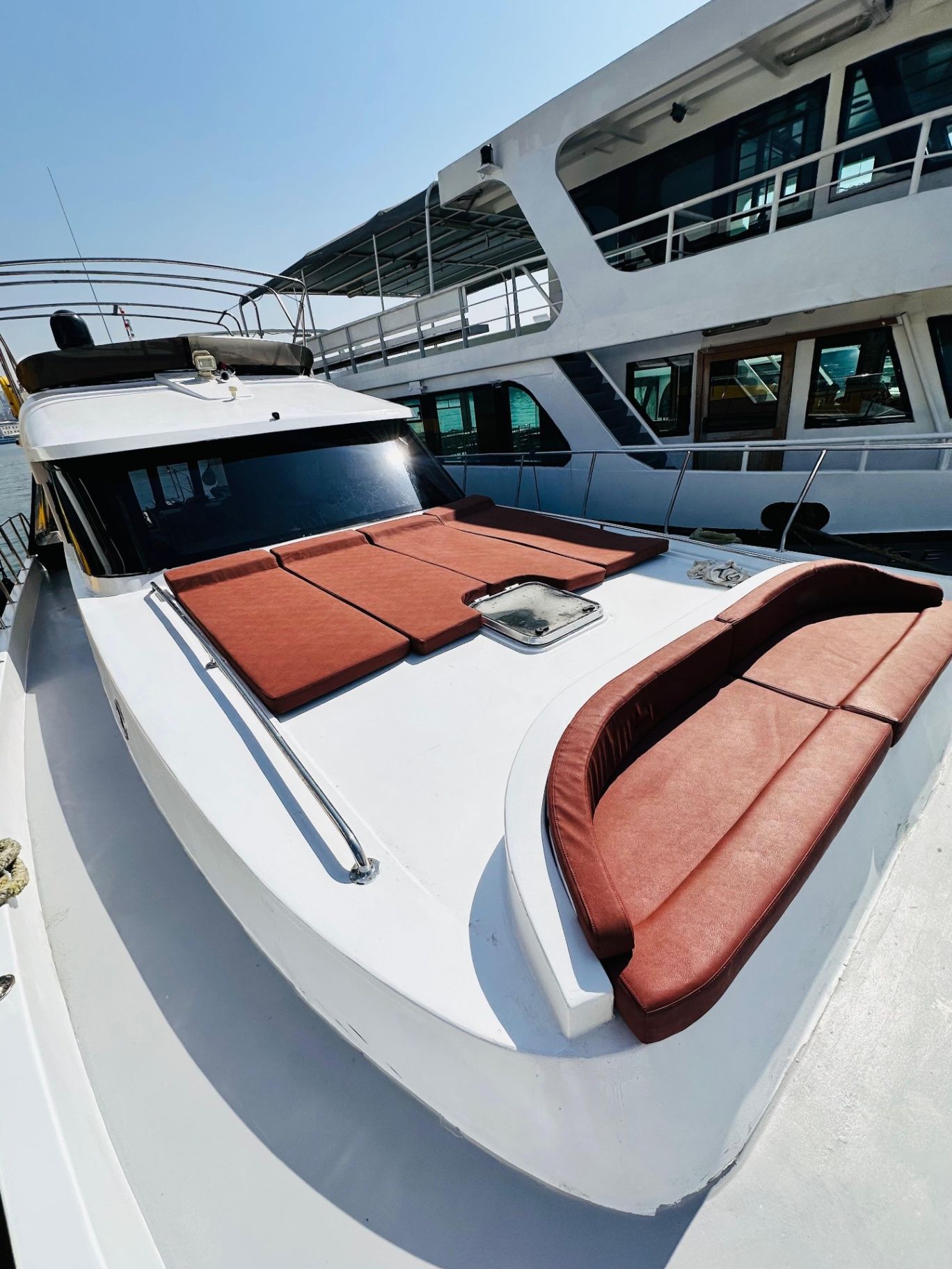 Custom made 17m Motor Yacht - 197 &mdash; 6