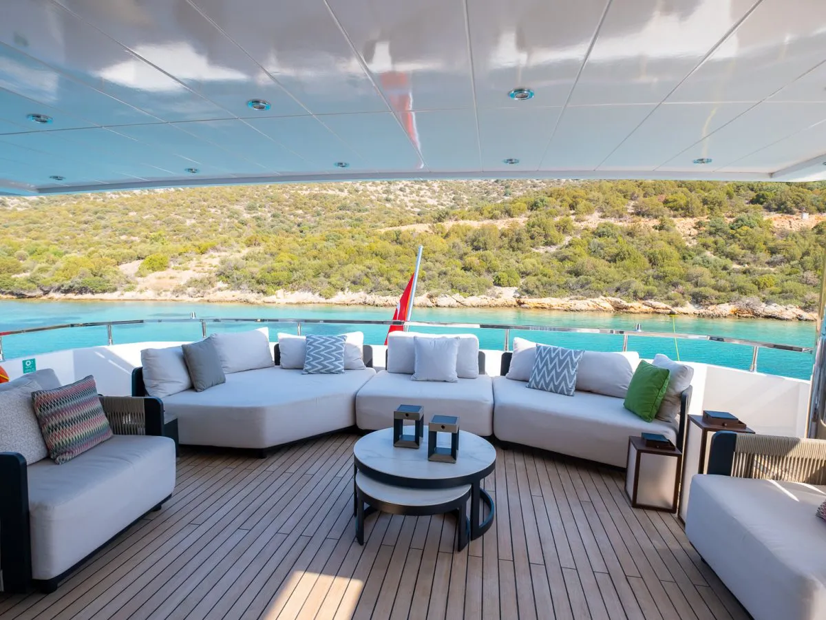 Bodrum Superyacht 12 Guests 6 Cabins &mdash; 3